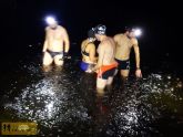 Piętnaście osób biegło nad jezioro Policko w Kąpielowy Czwartek